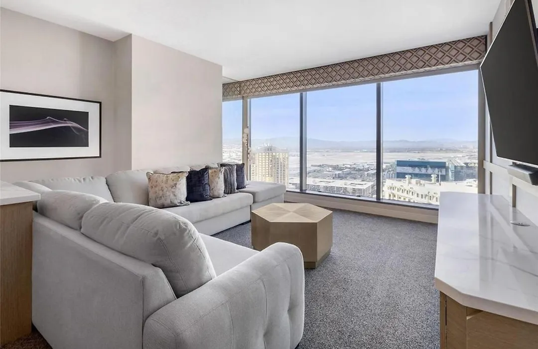 Suites At Elara Las Vegas Center Strip-No Resort Fees-1