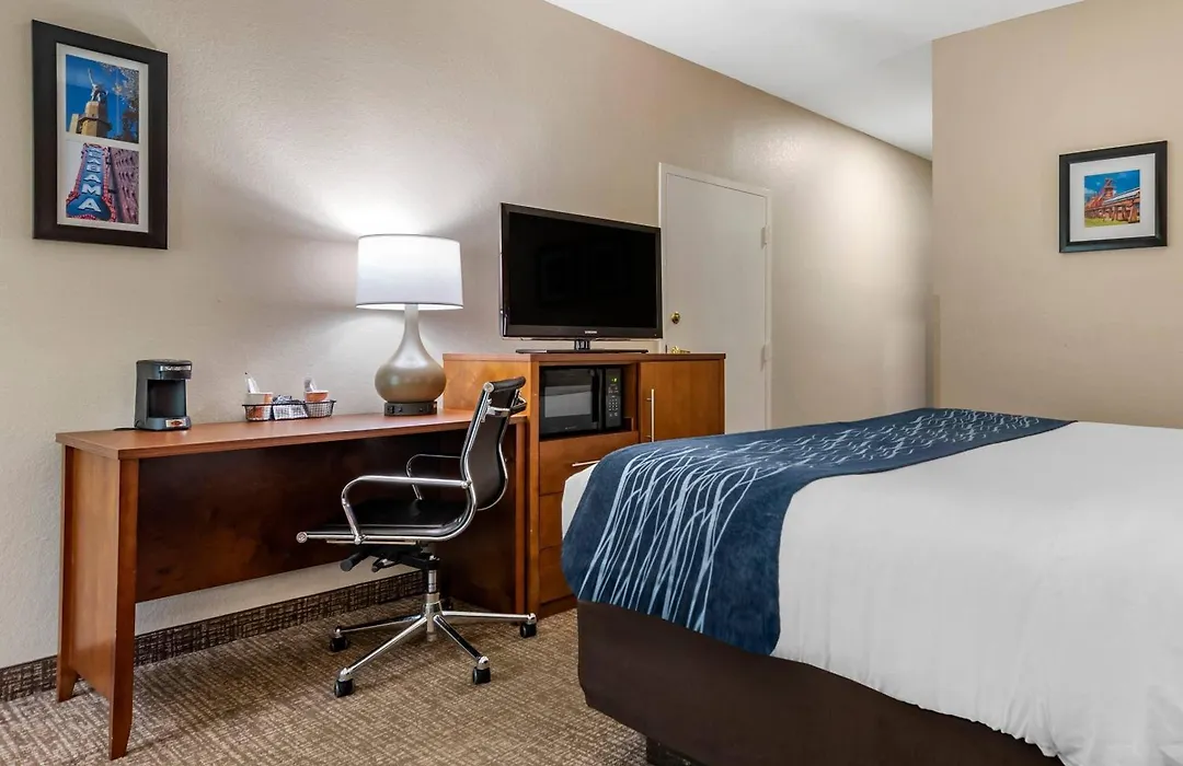 Comfort Inn Birmingham - Irondale-1