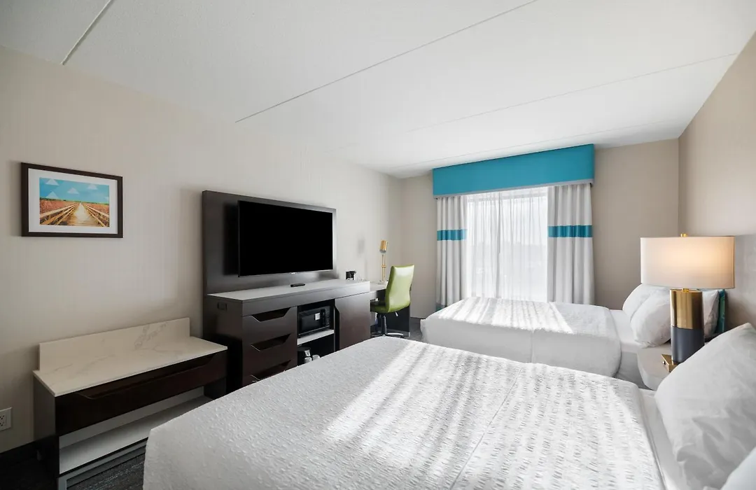Hampton Inn By Hilton Winnipeg-1