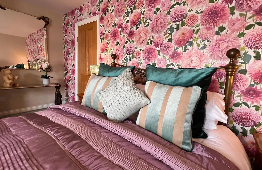 The Mainstay Luxury Boutique Rooms With Private Parking-1