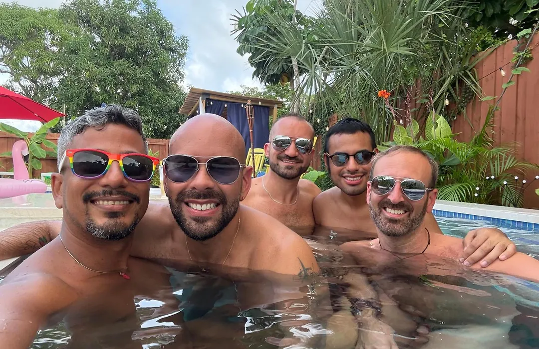 Blue Lizard - Men Only Clothing Optional - Guesthouse & Spa-1