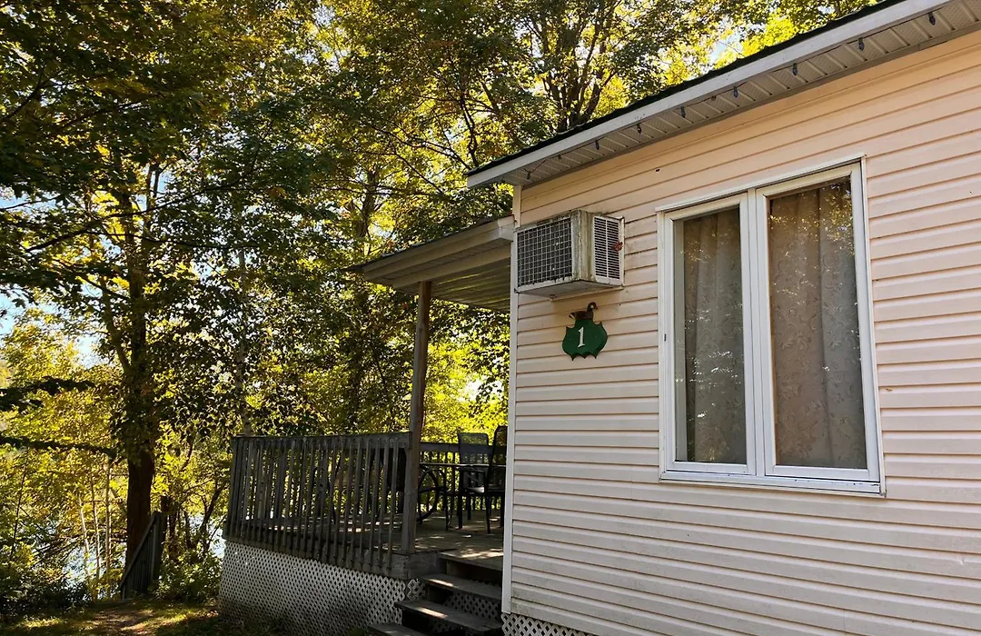 Camping Chalets Lac St-Augustin-1