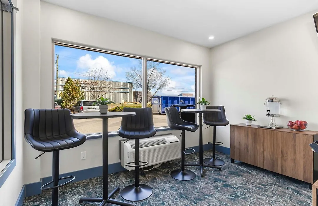 Sandman Hotel & Suites Calgary West-1