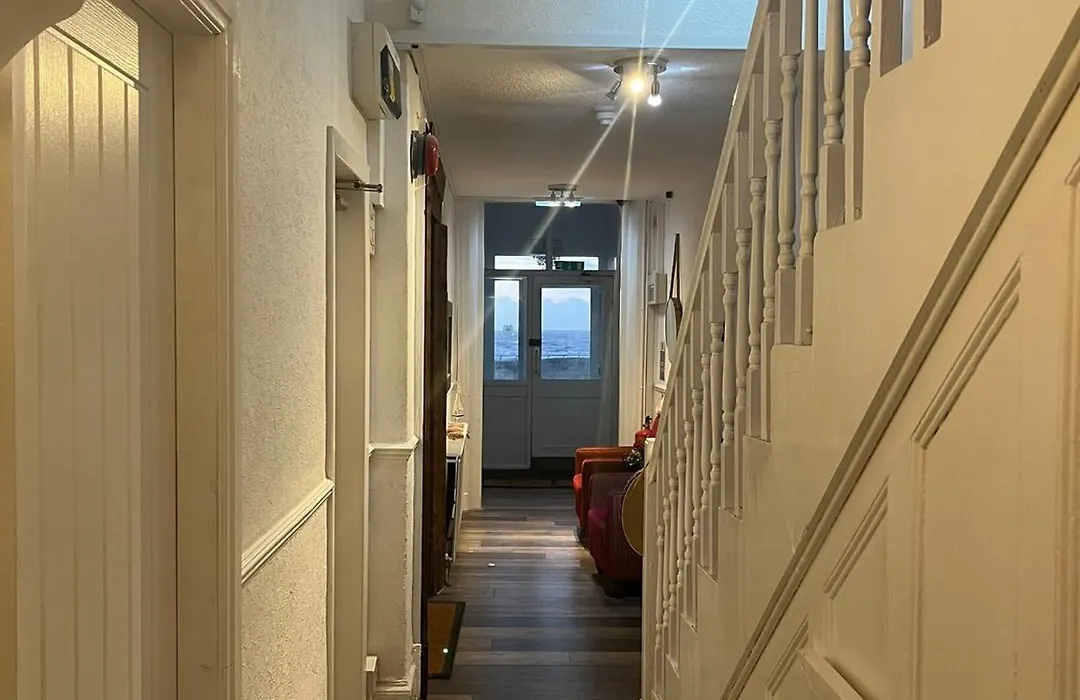 Oakwell Family Hotel-1