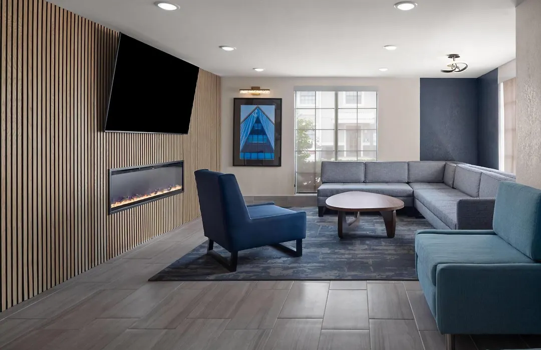 La Quinta Inn By Wyndham Omaha West-1