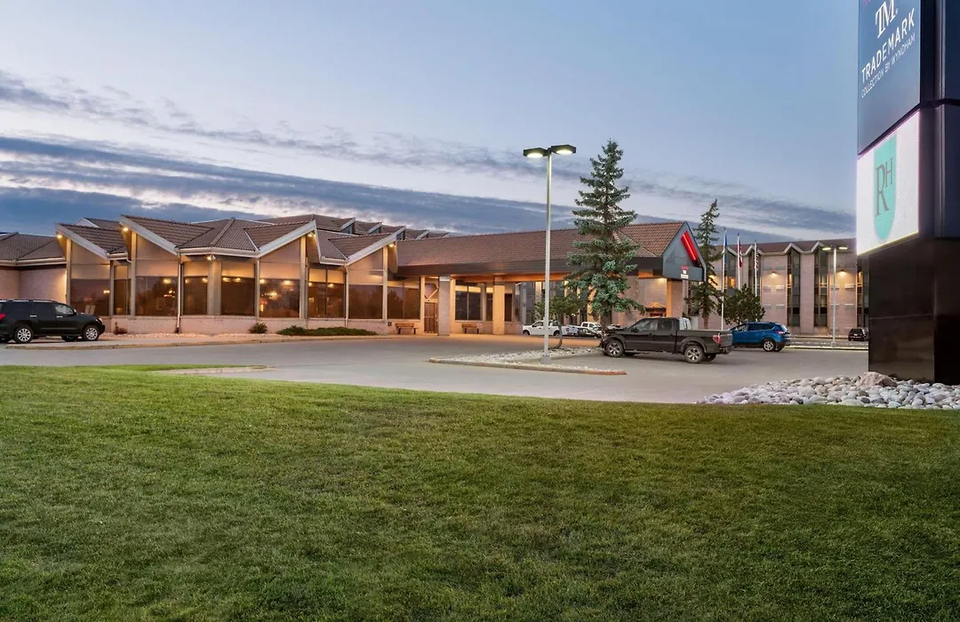 Royal Hotel West Edmonton, Trademark Collection By Wyndham-1