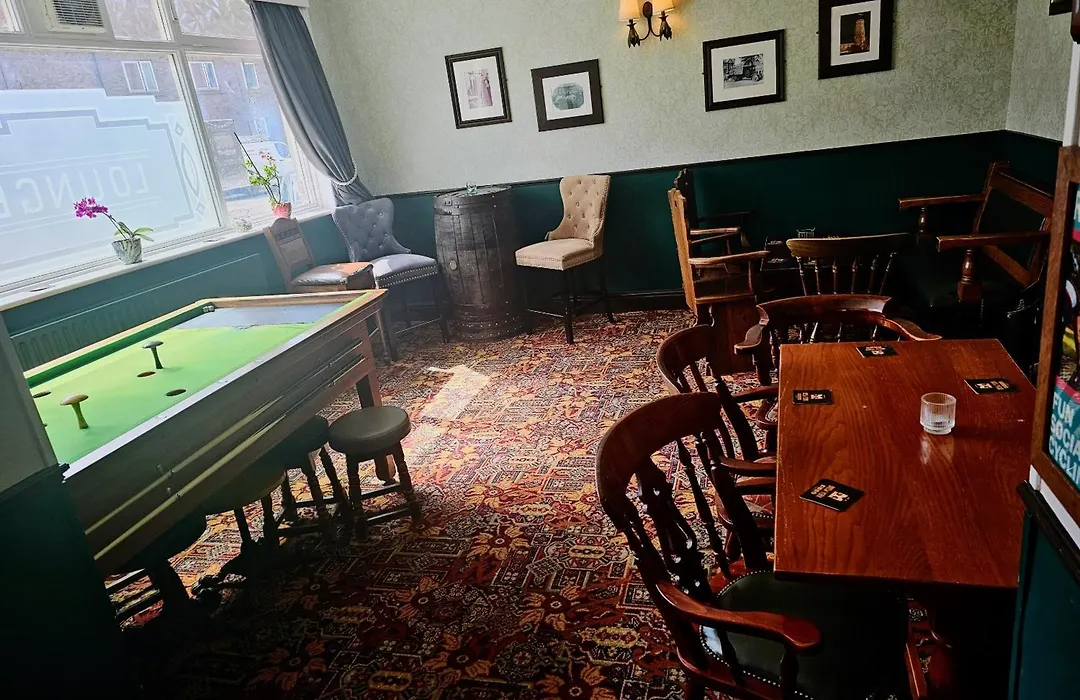 The Waggon & Horses-1
