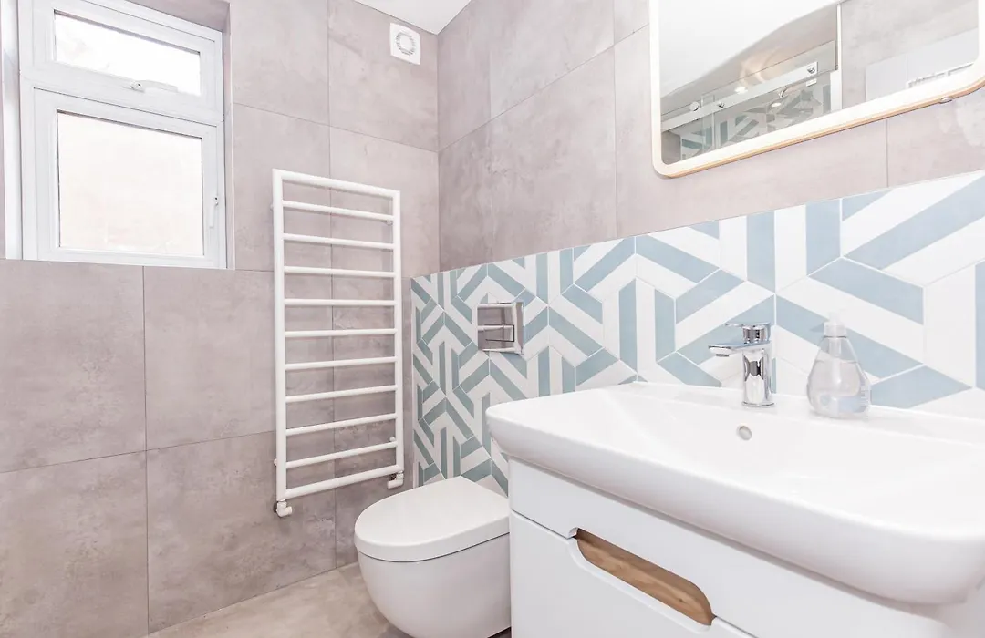 Luxury Oxford Flat-1