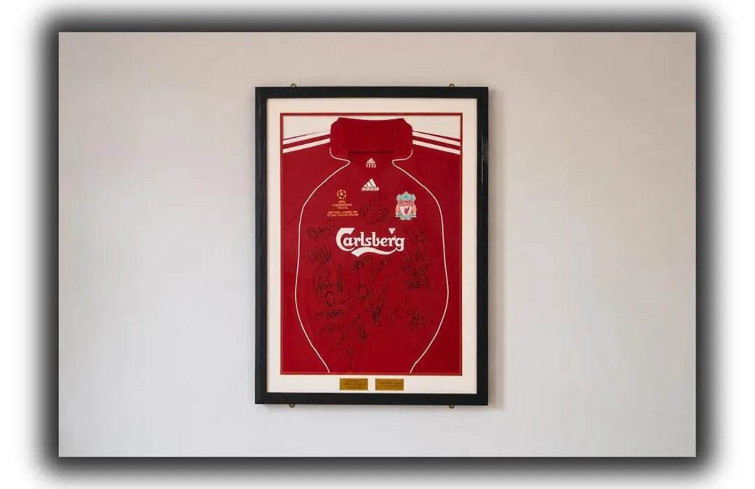 The Red Lounge-1