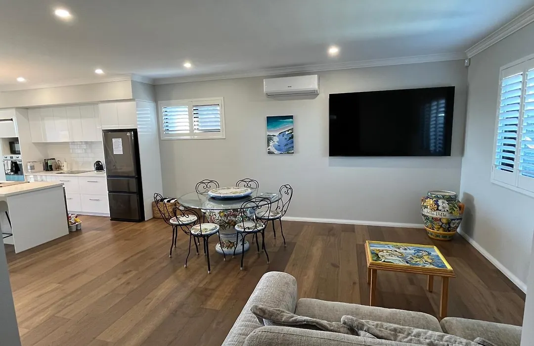 Beach House Perth-1
