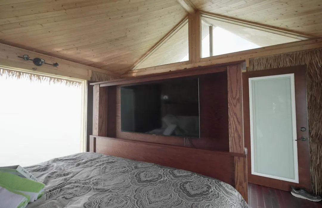 Tiki Suites Ocean Adventures-Floating Bungalows-1