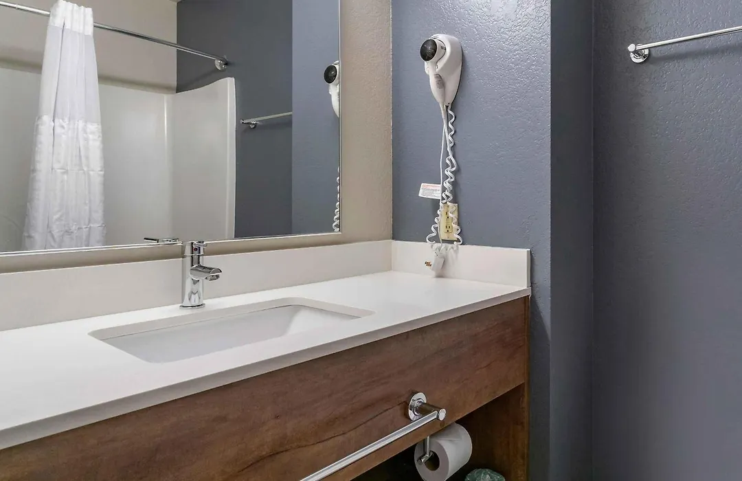 Extended Stay America Select Suites - Charlotte - University Place-1