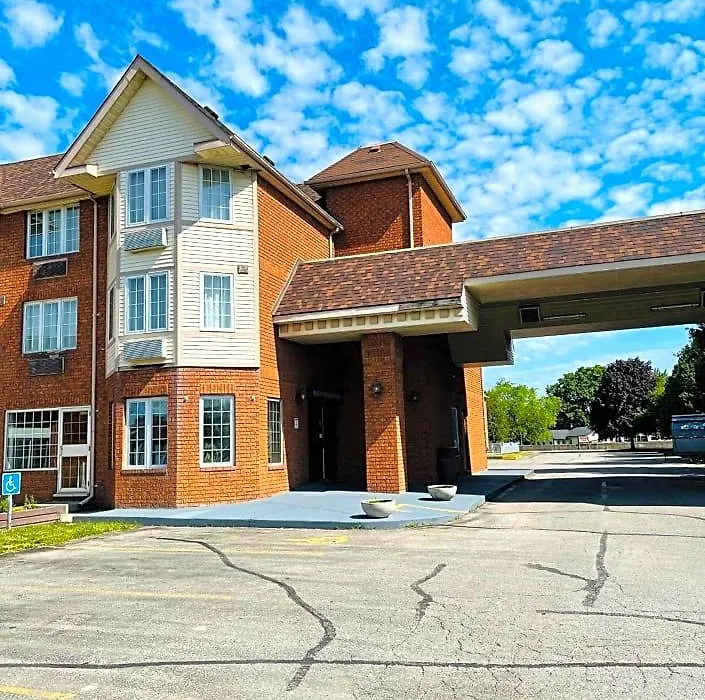 Travelodge By Wyndham Niagara Falls Lundys Lane-1