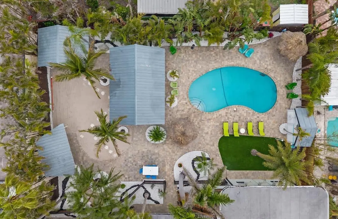 Coconut Grove Resort-1