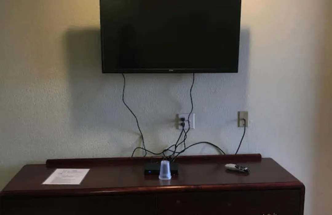 Bestway Inn-1