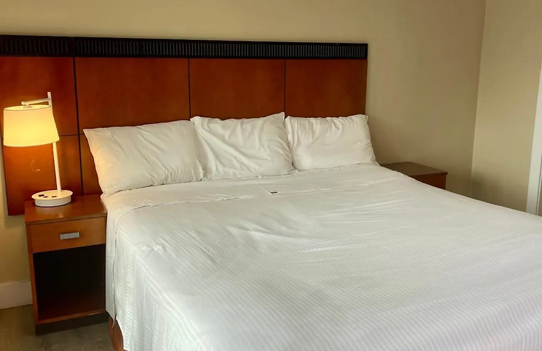 Monterey Fairgrounds Inn-1