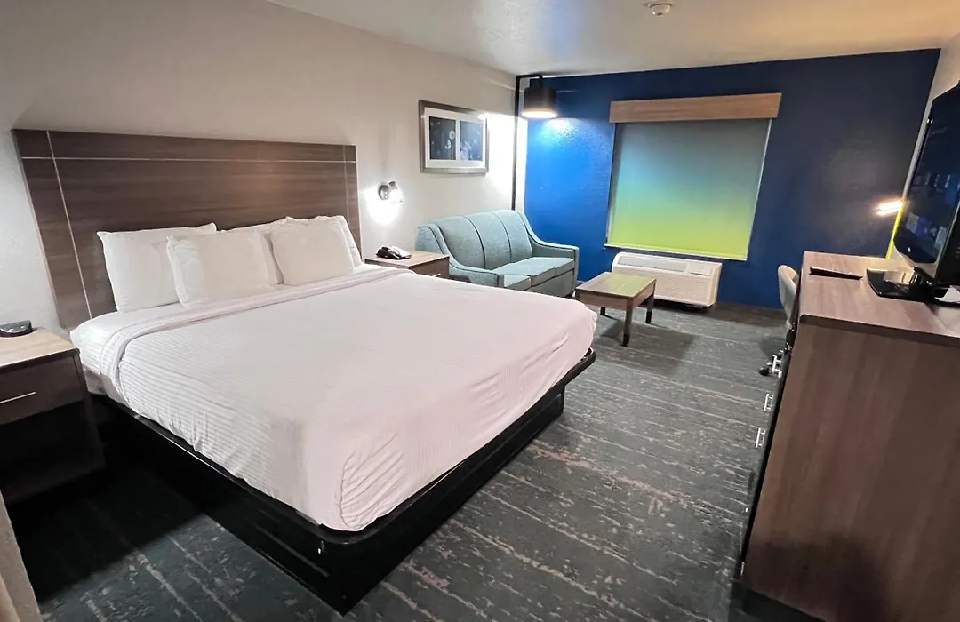 Best Western Plus Memorial Inn-1