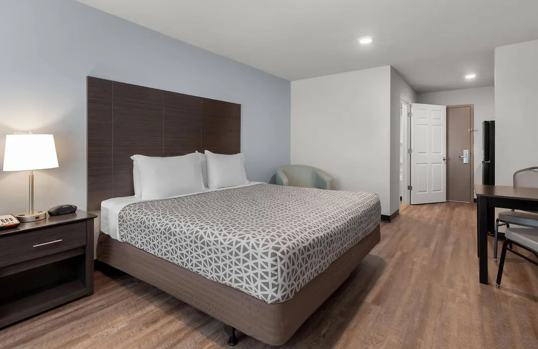 Woodspring Suites Atlanta Airport-1