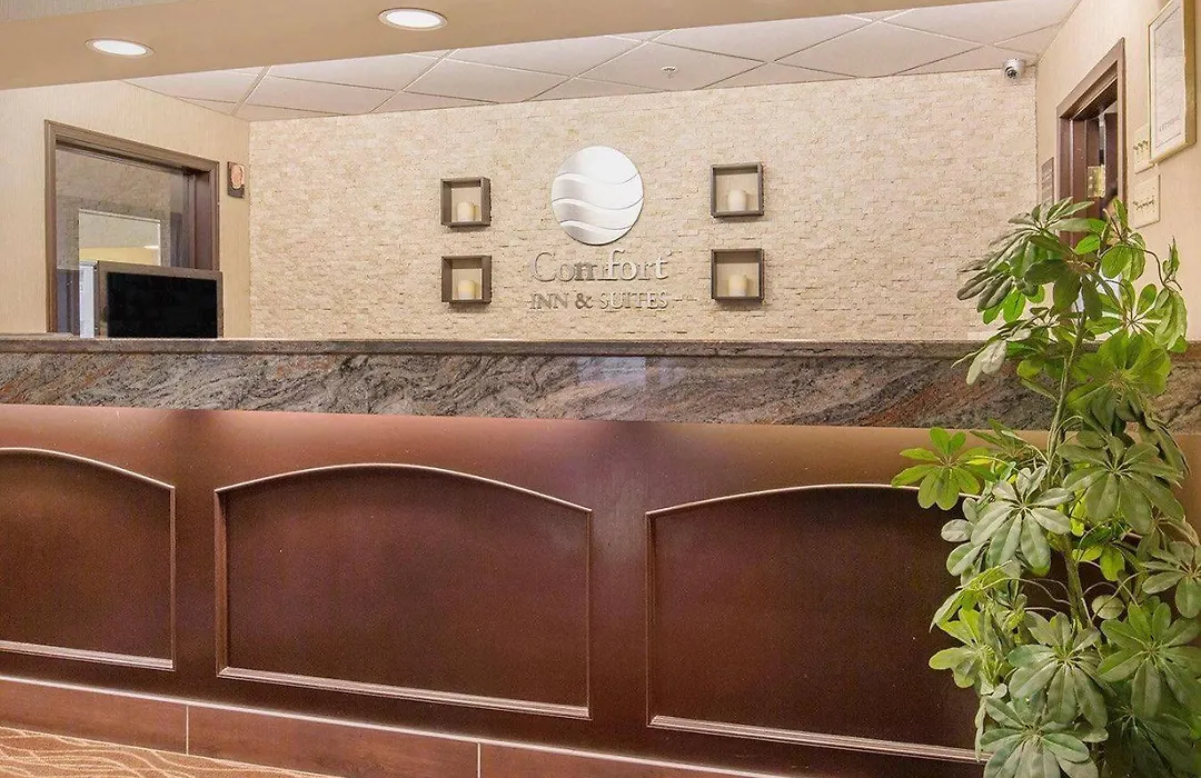 Comfort Inn & Suites Calgary - University-1