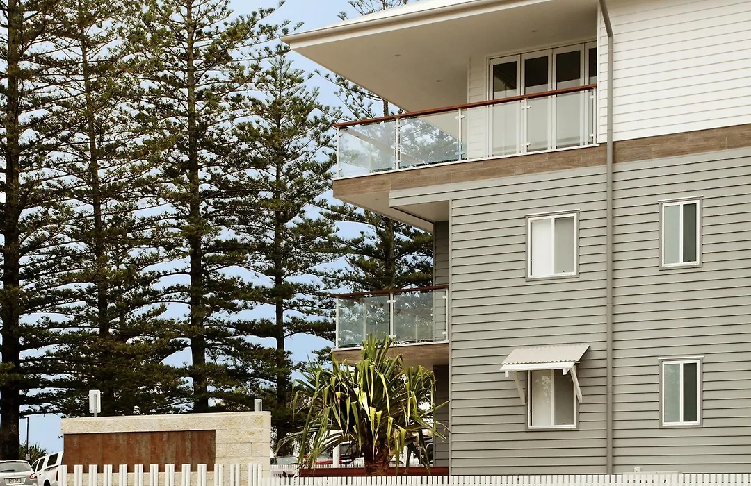 Bujerum Apartments On Burleigh-1