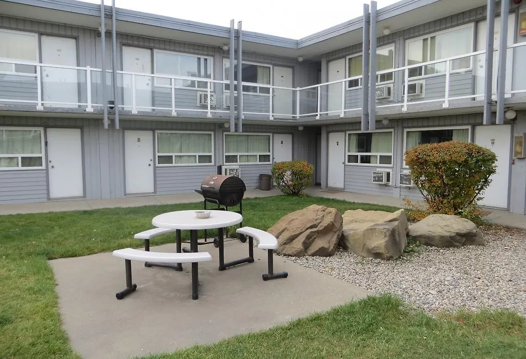 Travellers Inn-1