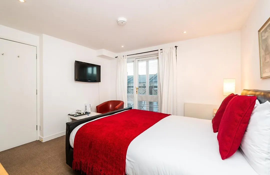 Surrey Quays House-1