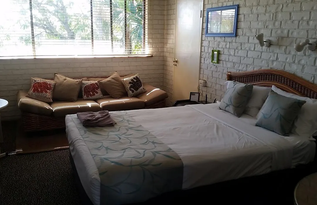 Holland Park Motel-1