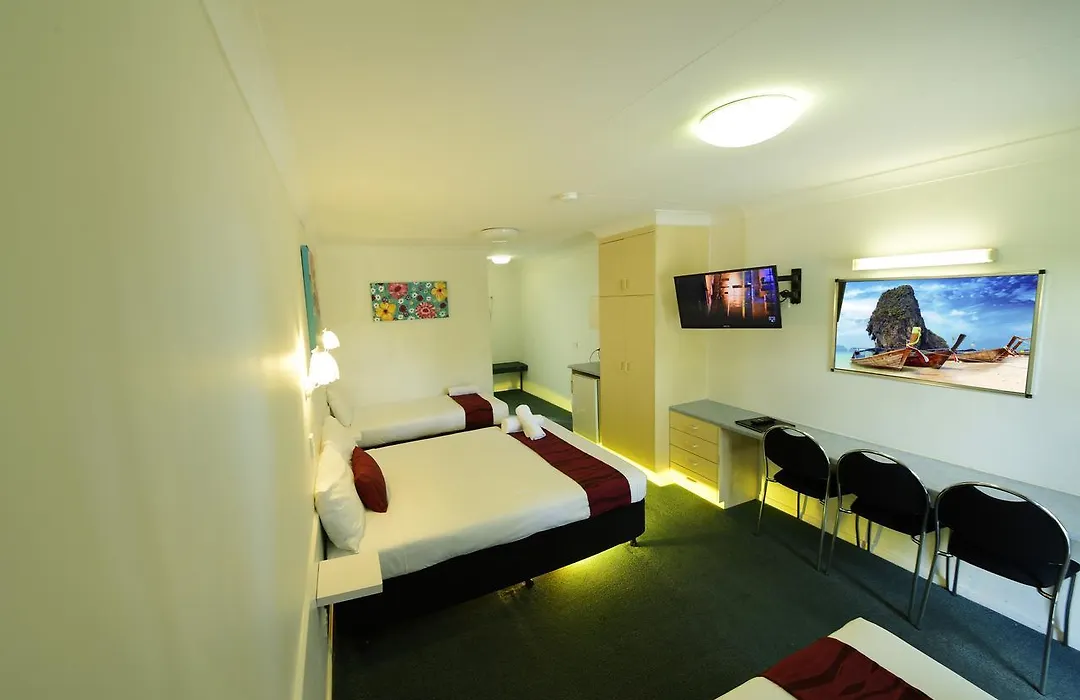 Aspley Motor Inn-1