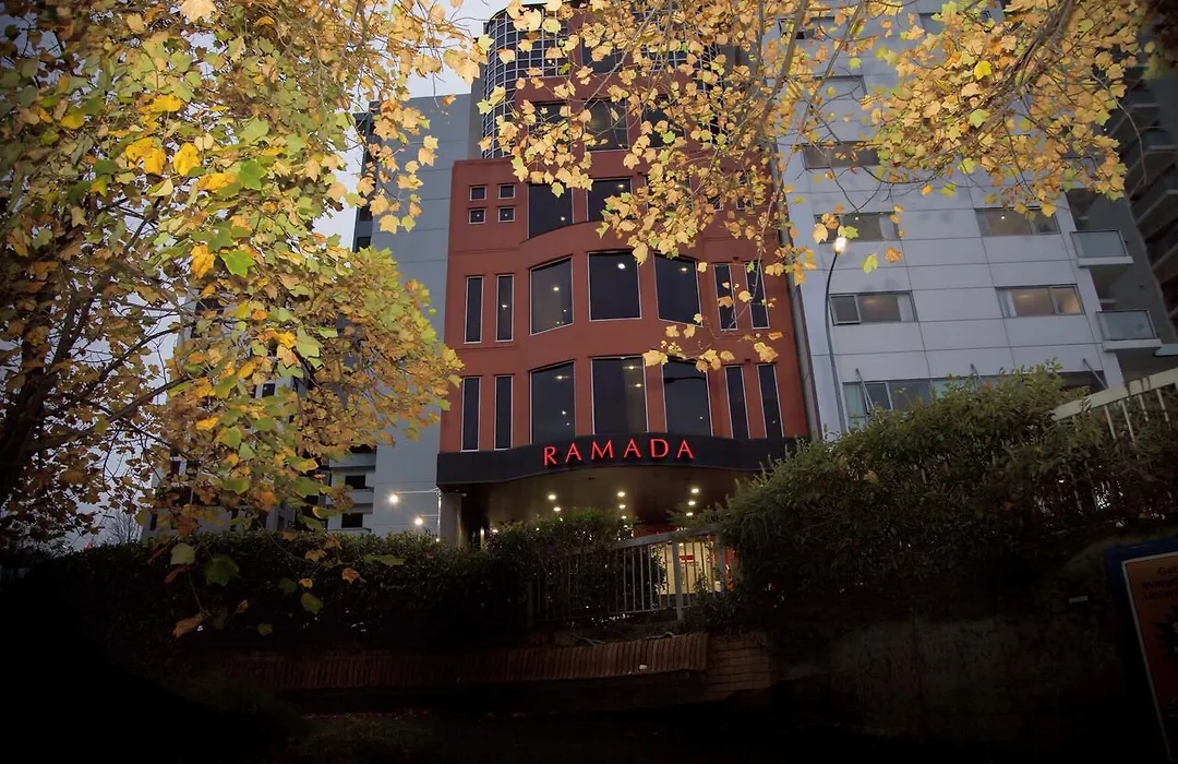 Ramada Suites By Wyndham Auckland - Federal Street-1