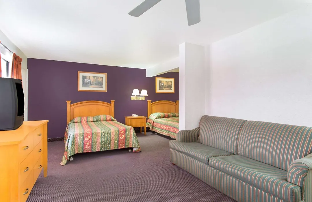 Americas Best Value Inn North Black Canyon Hwy-1