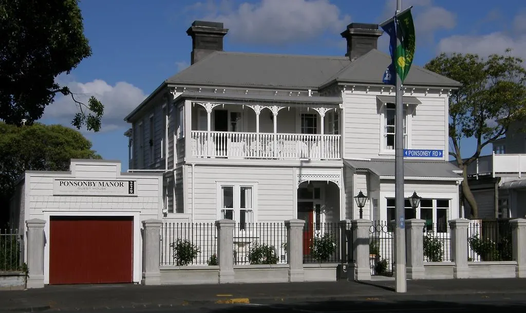 Ponsonby Manor-1