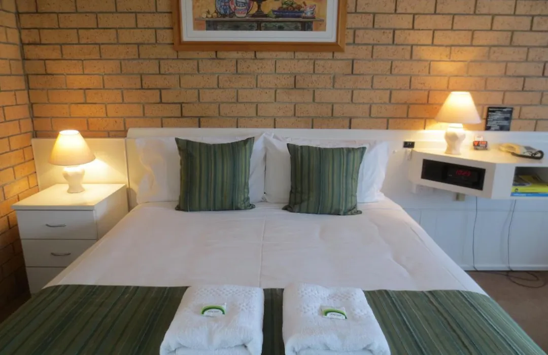 Aspley Pioneer Motel-1