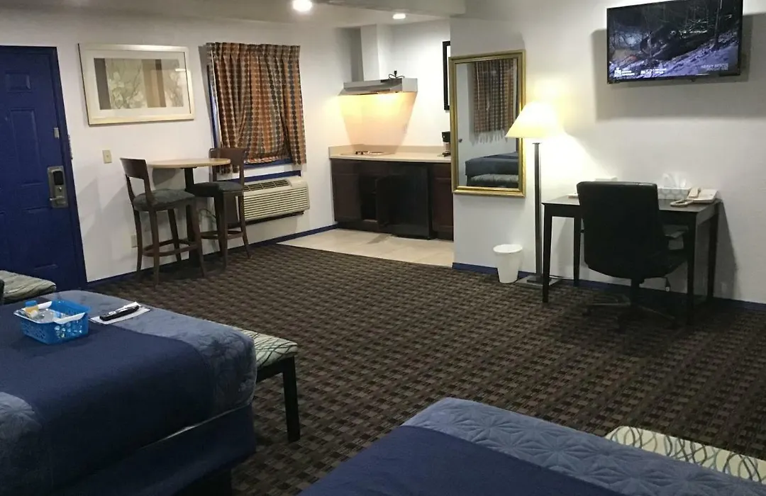 Budget Inn & Suites-1