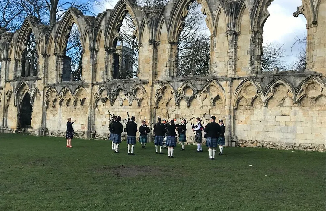 7 Precentor'S Court-1