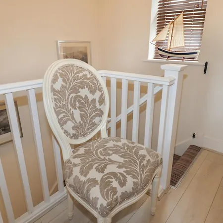 Clickety-Clack Cottage-2