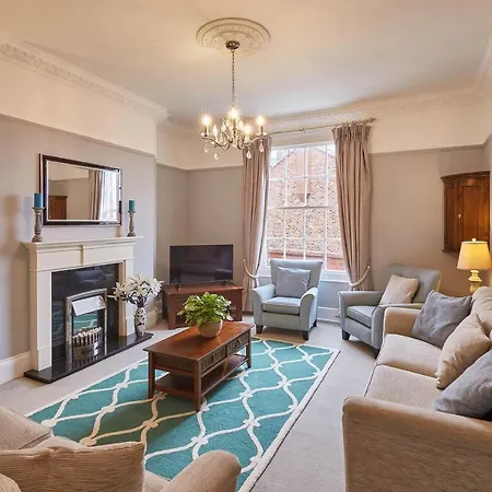 Host & Stay - Austen House-3