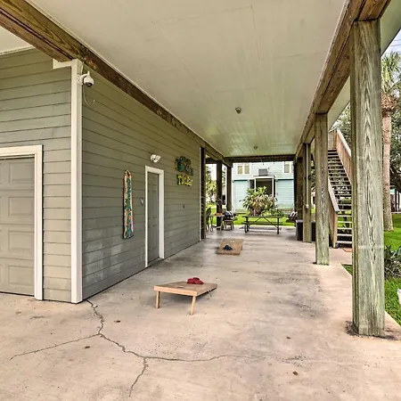 < 1 Mi To Beach: 'Salty Dog' House In Galveston!-2