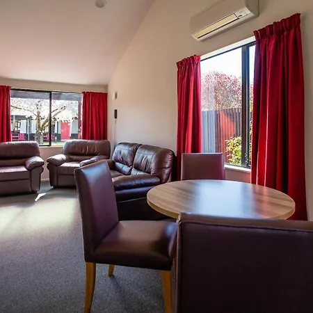 Christchurch Park Motel-2