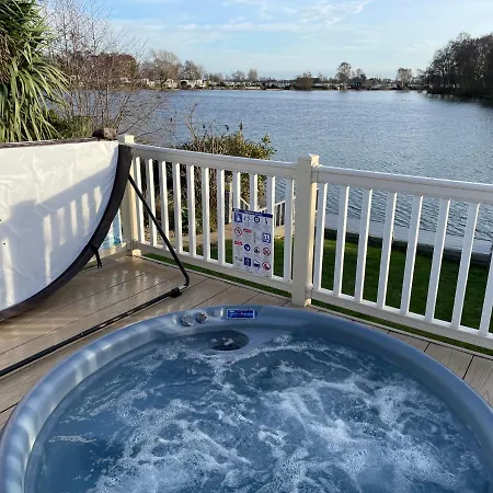 Tattershall Lakes Mini Breaks - Fishing Lake-2