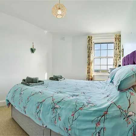 Coastguards Cottage-3