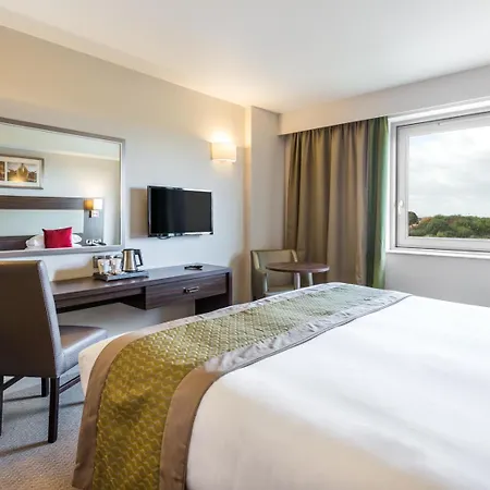 Heston Hyde Hotel-3