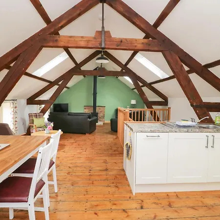 Joiners Cottage-3