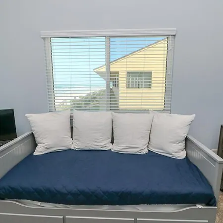Summerhouse 168-Fully Renovated Oceanfront Townhouse-3