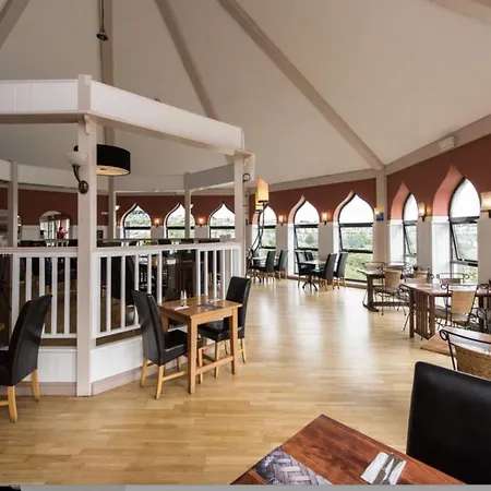 Luxury Lodge - Hoburne Devon Bay-3