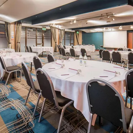 Mercure London Heathrow Airport-2