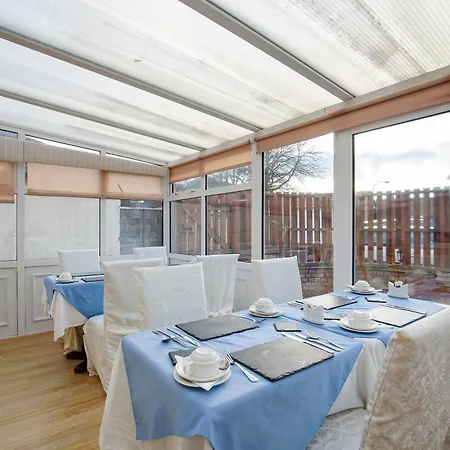 Arden Guest House, Craigmillar Castle Edinburgh-3
