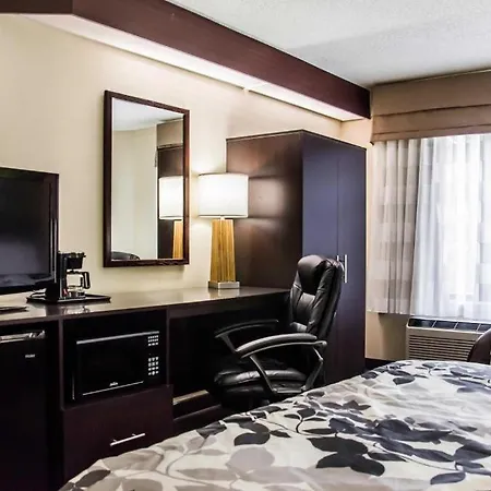 Sleep Inn Airport - Billy Graham Parkway-3