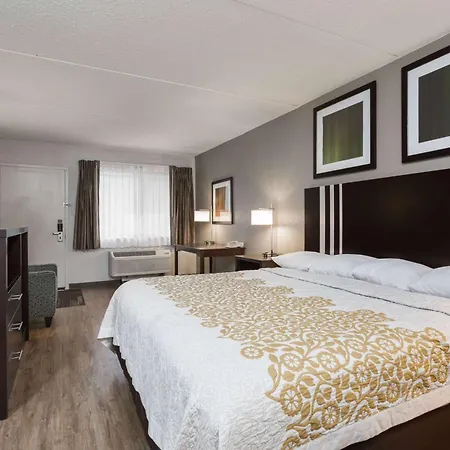 Days Inn By Wyndham Harrisburg North-2