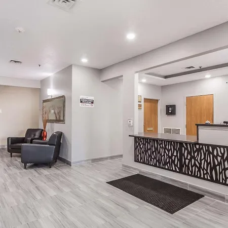 Quality Inn & Suites Omaha Chalco-2