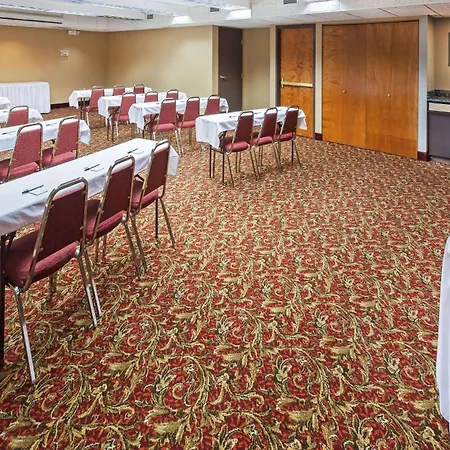 Americinn By Wyndham Omaha-3
